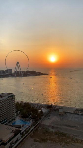California Hostel Dubai Beach